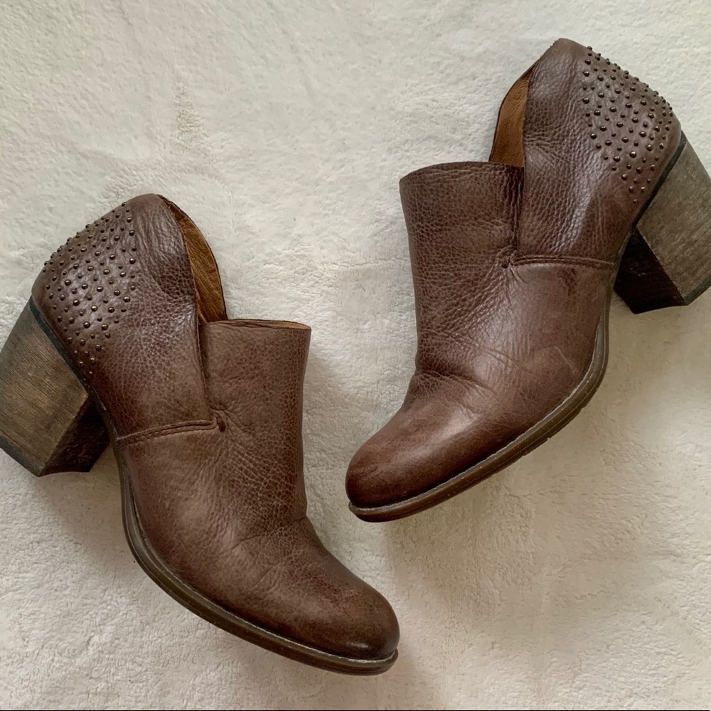 Naya studded heel, leather shoe/bootie
